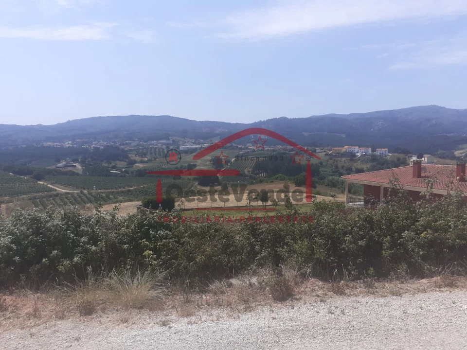 Moradia T0 para Venda em Peral Foto 13