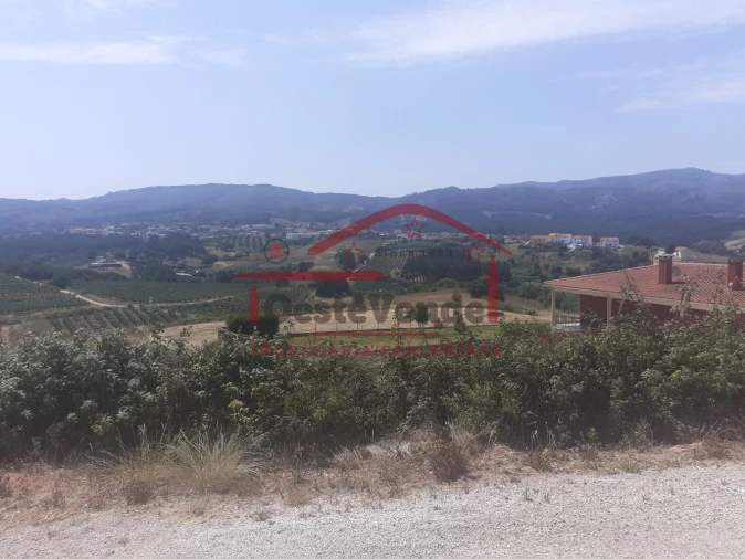 Moradia T0 para Venda em Peral Foto 13