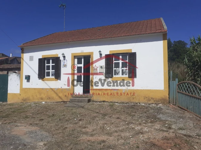 Moradia T2 para Venda em Lamas e Cercal Foto 3