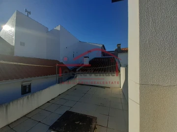 Moradia T3 para Venda em Alenquer (Santo Estêvão e Triana)