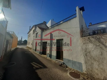 Moradia T3 para Venda em Alenquer (Santo Estêvão e Triana)