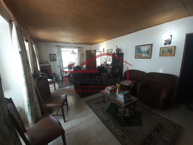 Moradia T2 para Venda em Lamas e Cercal Foto 3