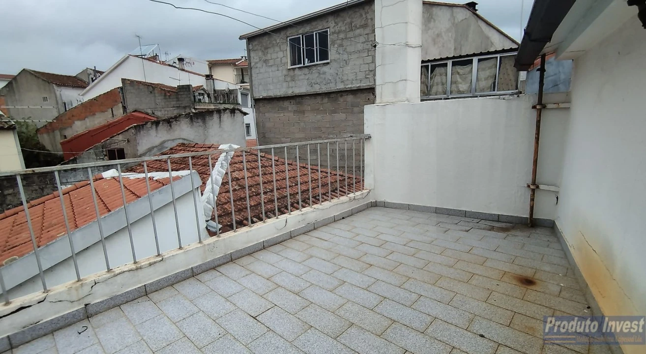 Moradia T4 para Venda em Silvares Foto 20