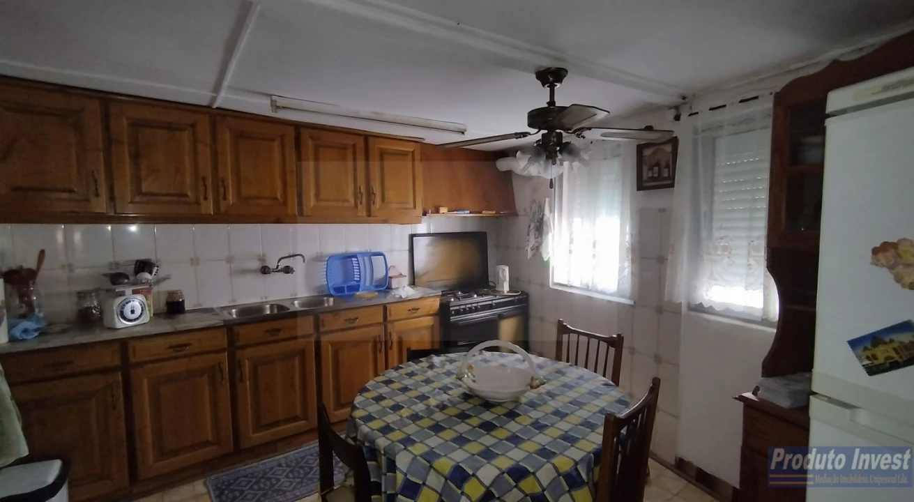 Moradia T4 para Venda em Silvares Foto 4