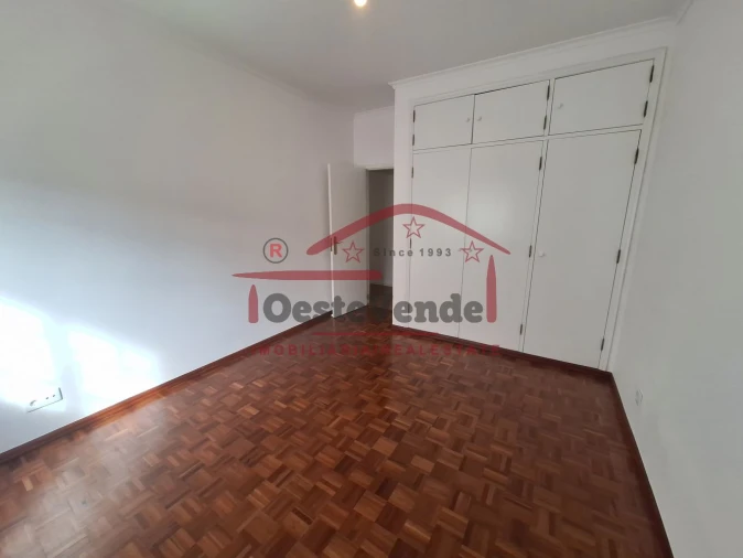 Apartamento T3 para Venda em Cadaval e Pêro Moniz Foto 18