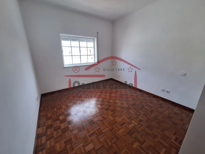 Apartamento T3 para Venda em Cadaval e Pêro Moniz Foto 19