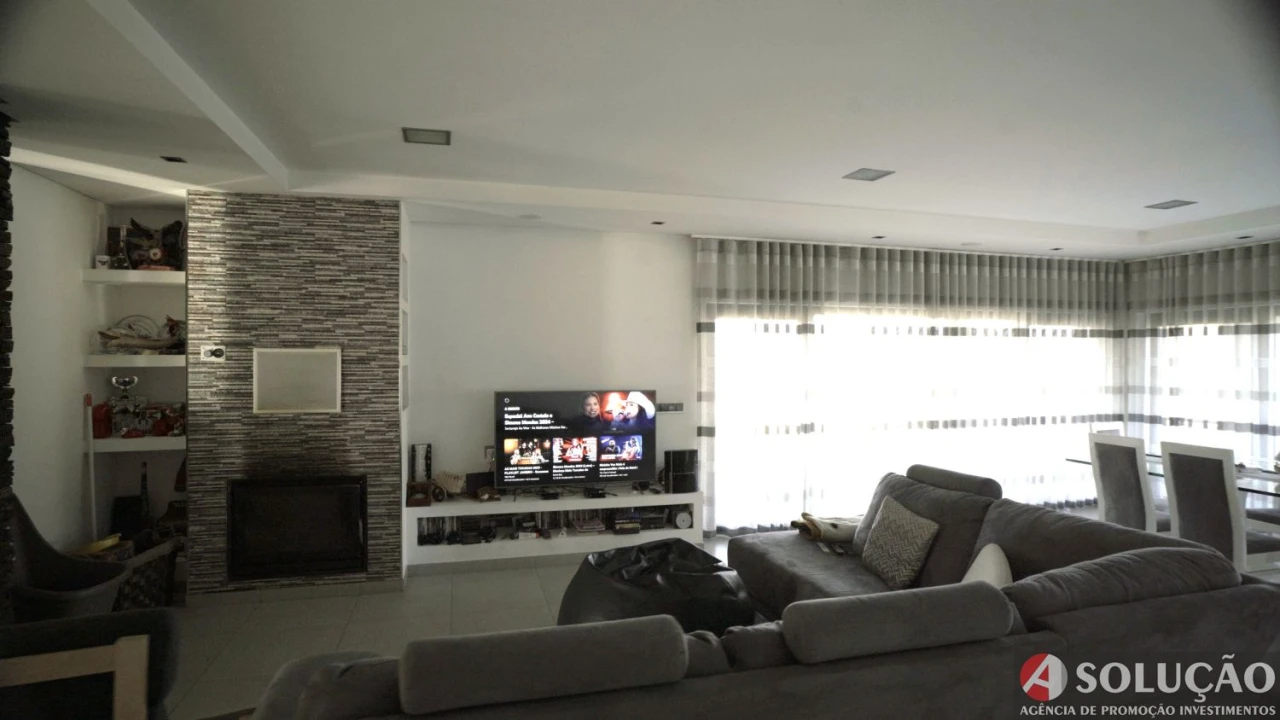 Moradia T4 para Venda em Carquere Foto 8