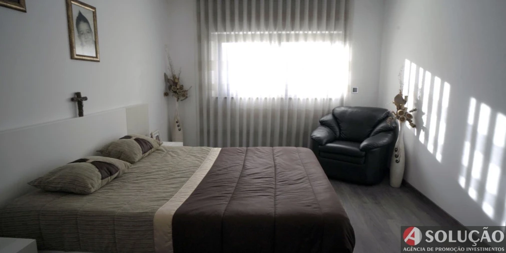 Moradia T4 para Venda em Carquere Foto 37