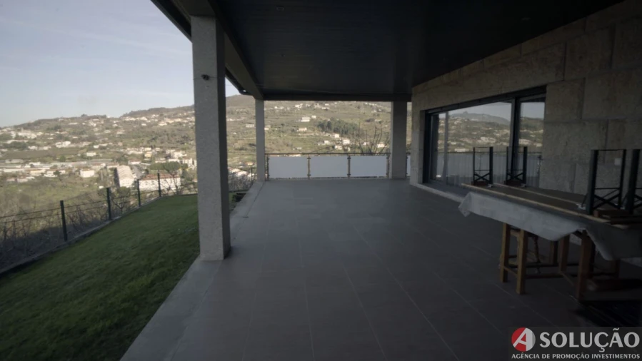 Moradia T4 para Venda em Carquere Foto 11