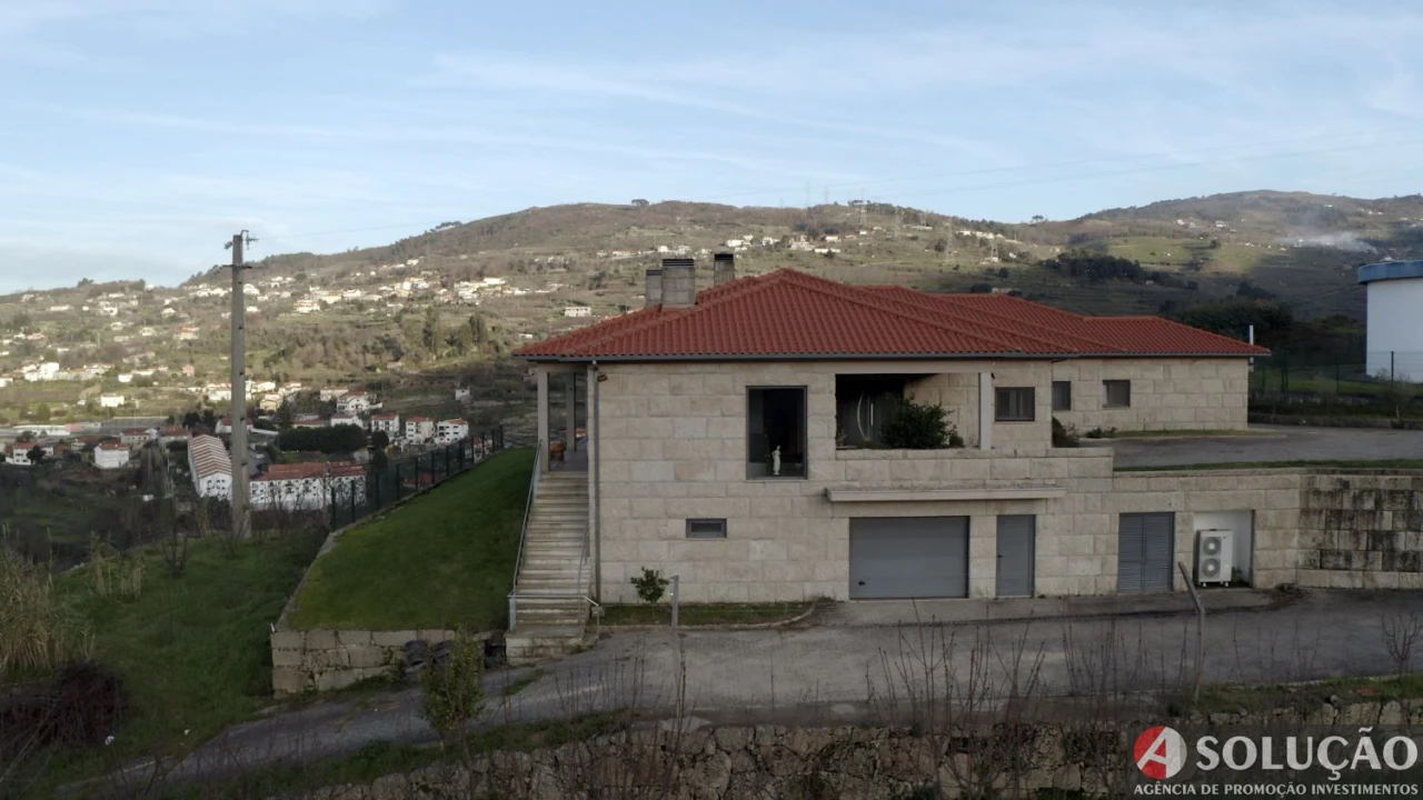 Moradia T4 para Venda em Carquere Foto 43