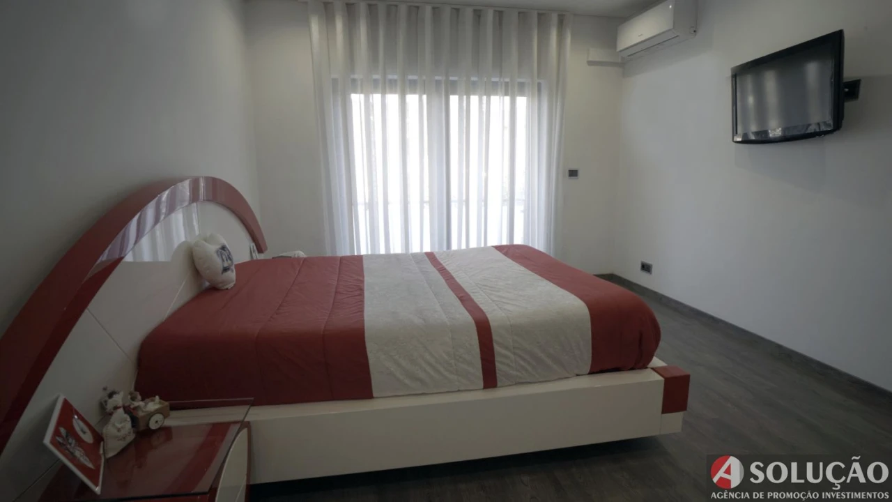 Moradia T4 para Venda em Carquere Foto 28