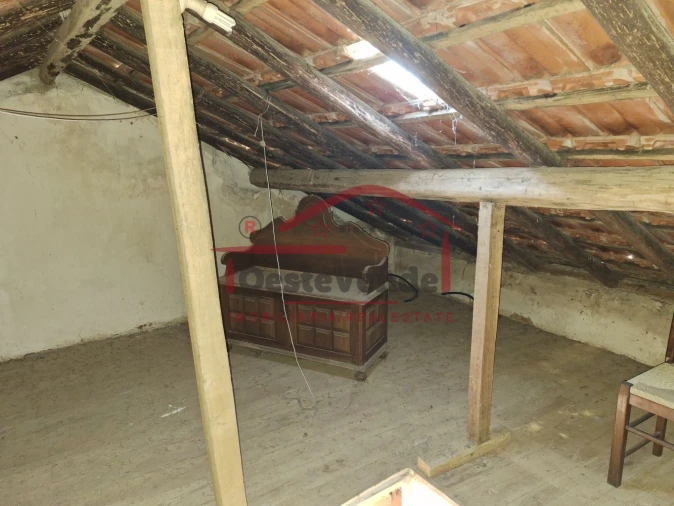 Moradia T1 para Venda em Peral Foto 16