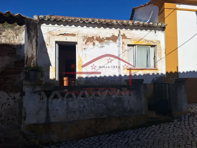 Moradia T1 para Venda em Peral Foto 24