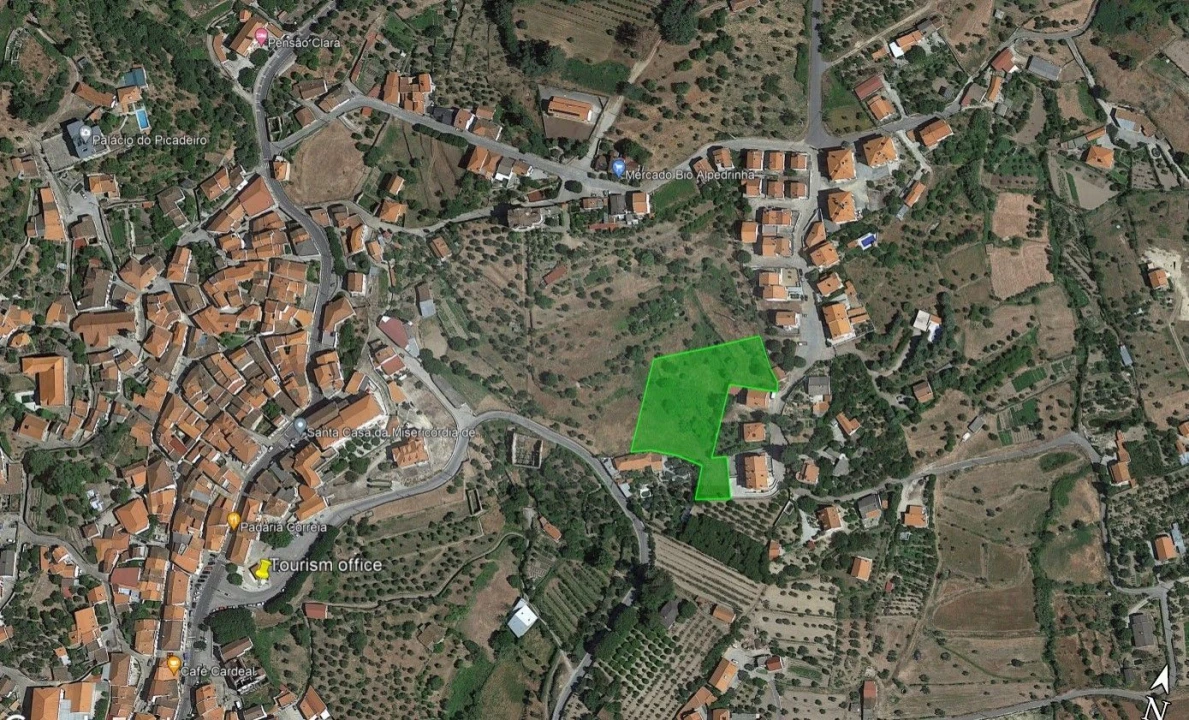 Terreno para Venda em Alpedrinha Foto 2