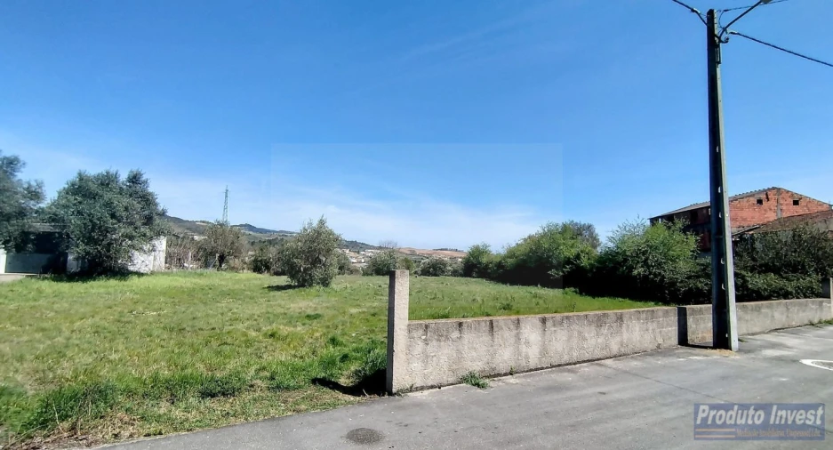 Terreno para Venda em Alcaria