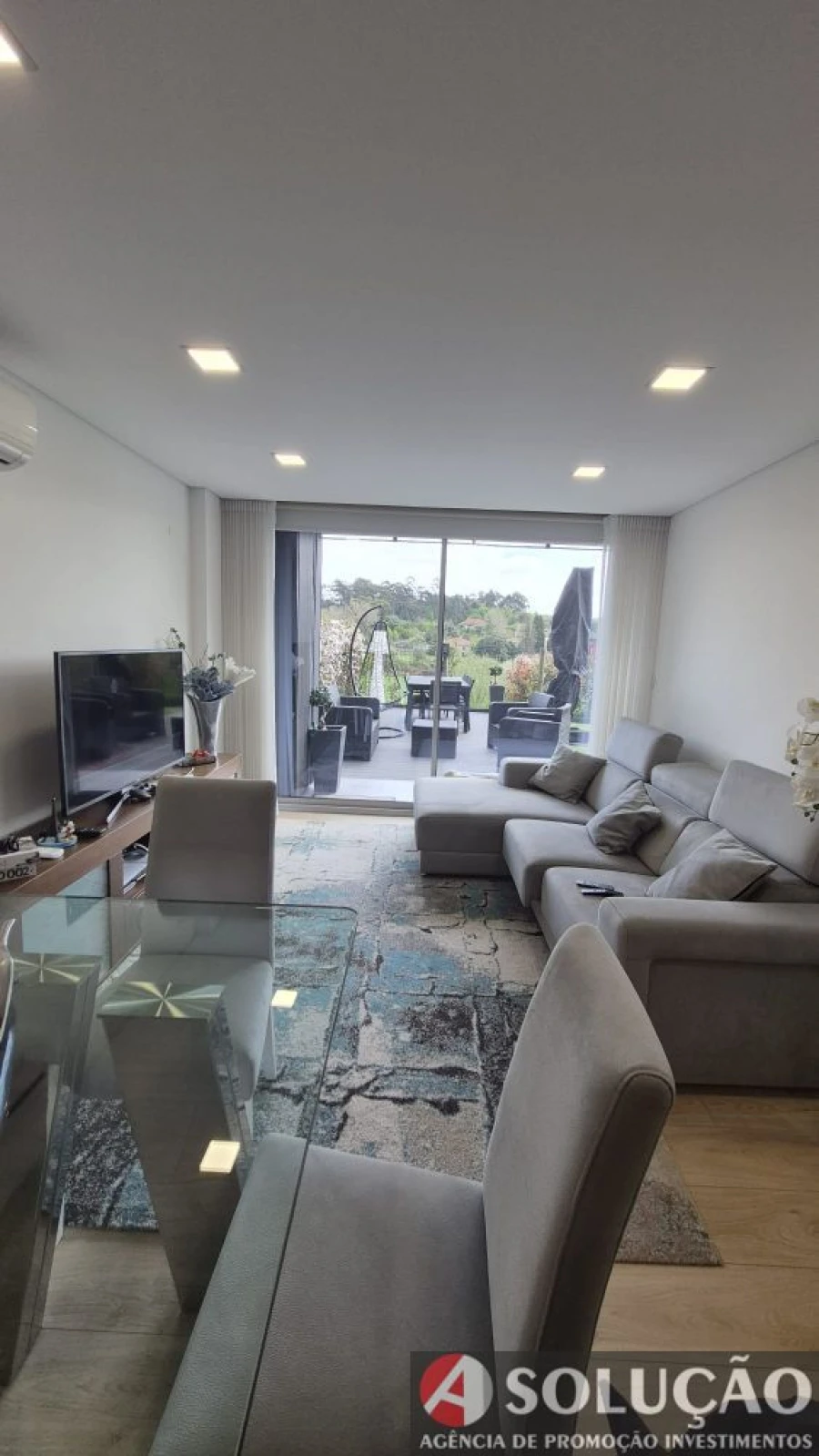 Apartamento T3 para Venda em Oliveira do Douro Foto 3