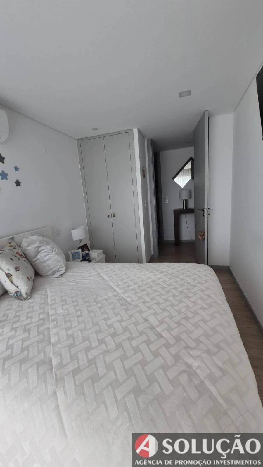 Apartamento T3 para Venda em Oliveira do Douro Foto 9