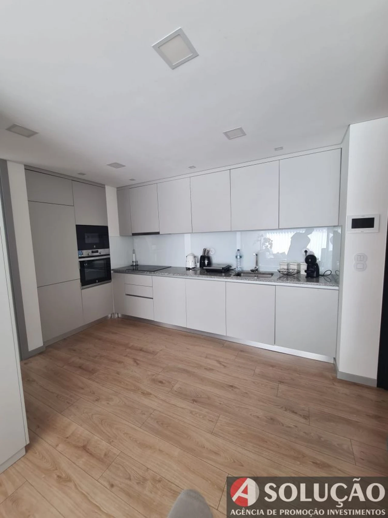 Apartamento T3 para Venda em Oliveira do Douro Foto 5