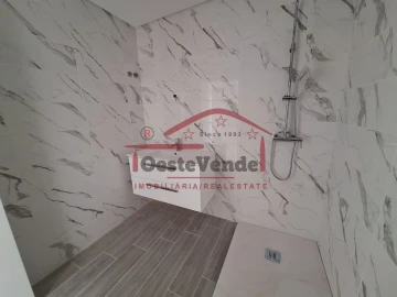Moradia T3 para Venda em Cadaval e Pêro Moniz