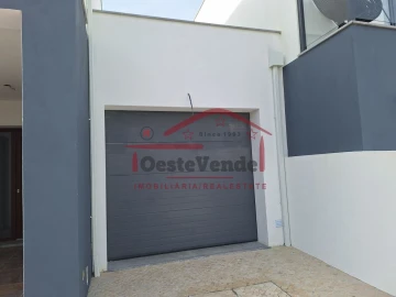 Moradia T3 para Venda em Cadaval e Pêro Moniz