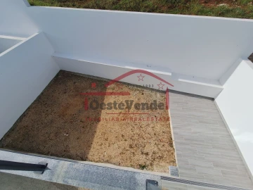 Moradia T3 para Venda em Cadaval e Pêro Moniz