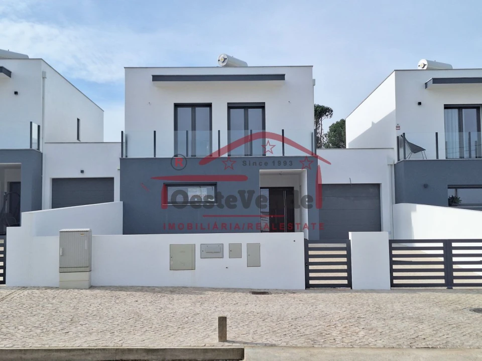 Moradia T3 para Venda em Cadaval e Pêro Moniz Foto 2