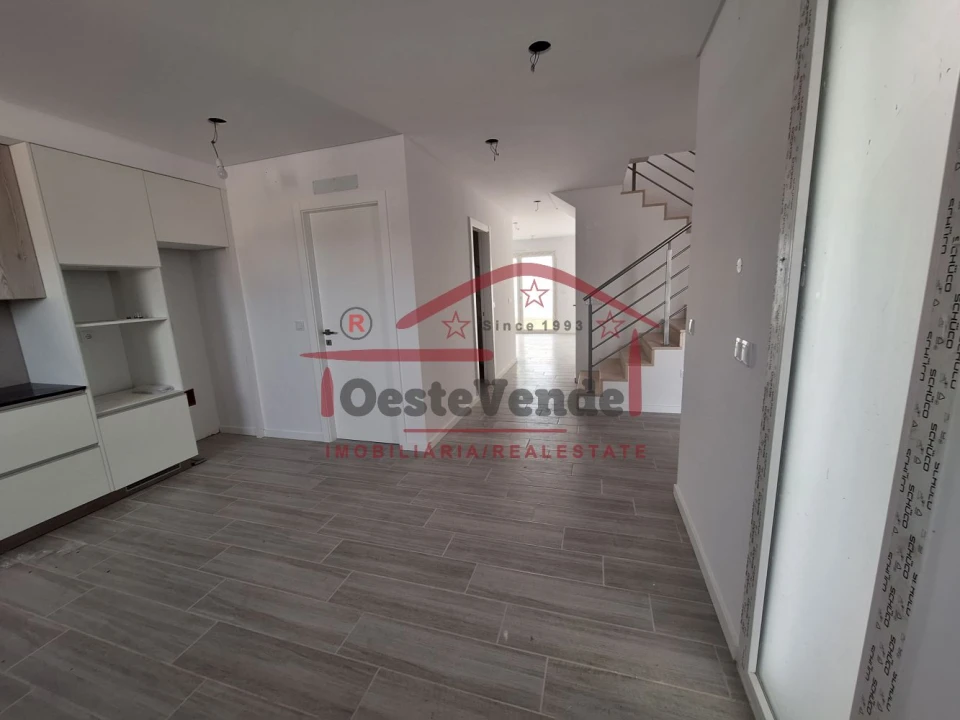 Moradia T3 para Venda em Cadaval e Pêro Moniz Foto 11