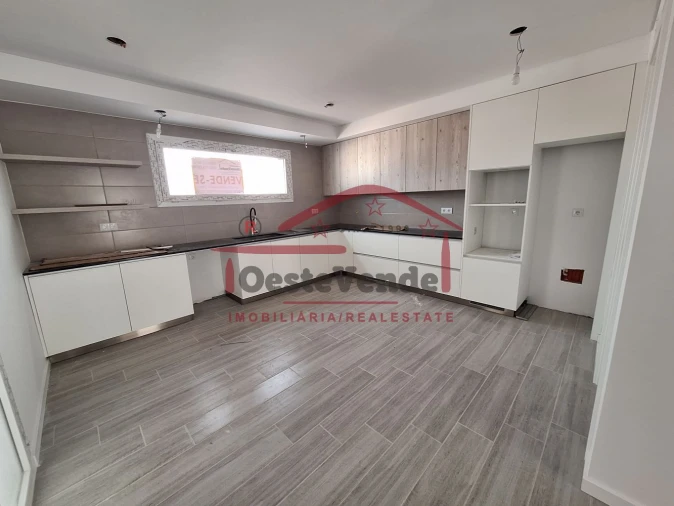 Moradia T3 para Venda em Cadaval e Pêro Moniz Foto 8