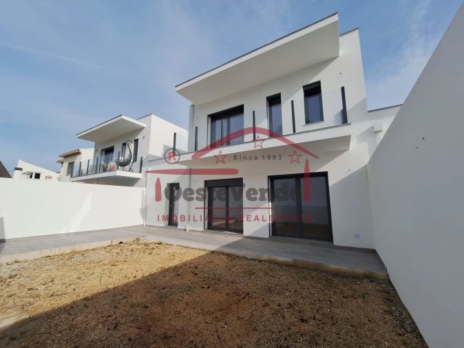 Moradia T3 para Venda em Cadaval e Pêro Moniz Foto 47