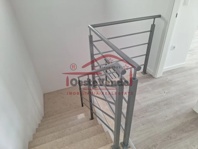 Moradia T3 para Venda em Cadaval e Pêro Moniz Foto 37