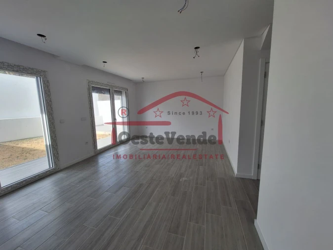 Moradia T3 para Venda em Cadaval e Pêro Moniz Foto 12