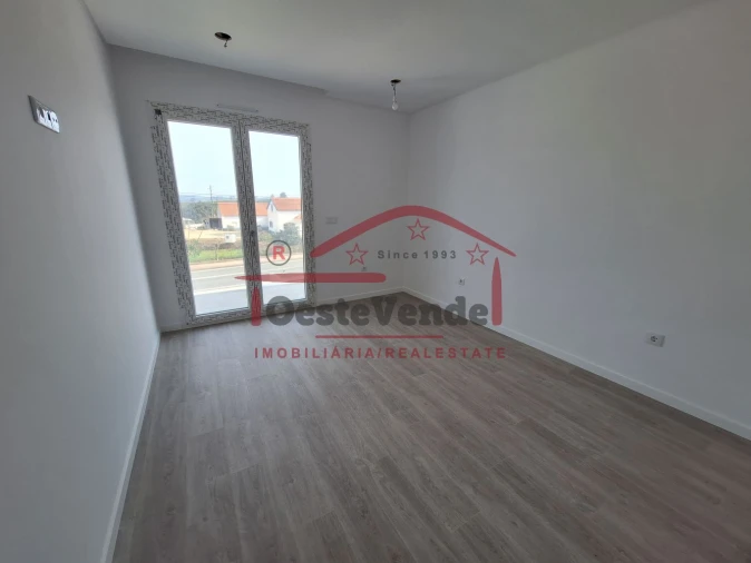 Moradia T3 para Venda em Cadaval e Pêro Moniz Foto 28