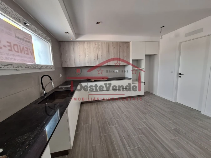 Moradia T3 para Venda em Cadaval e Pêro Moniz Foto 9