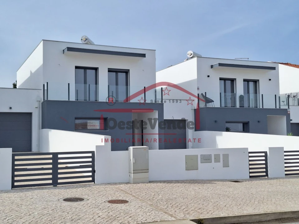 Moradia T3 para Venda em Cadaval e Pêro Moniz Foto 3