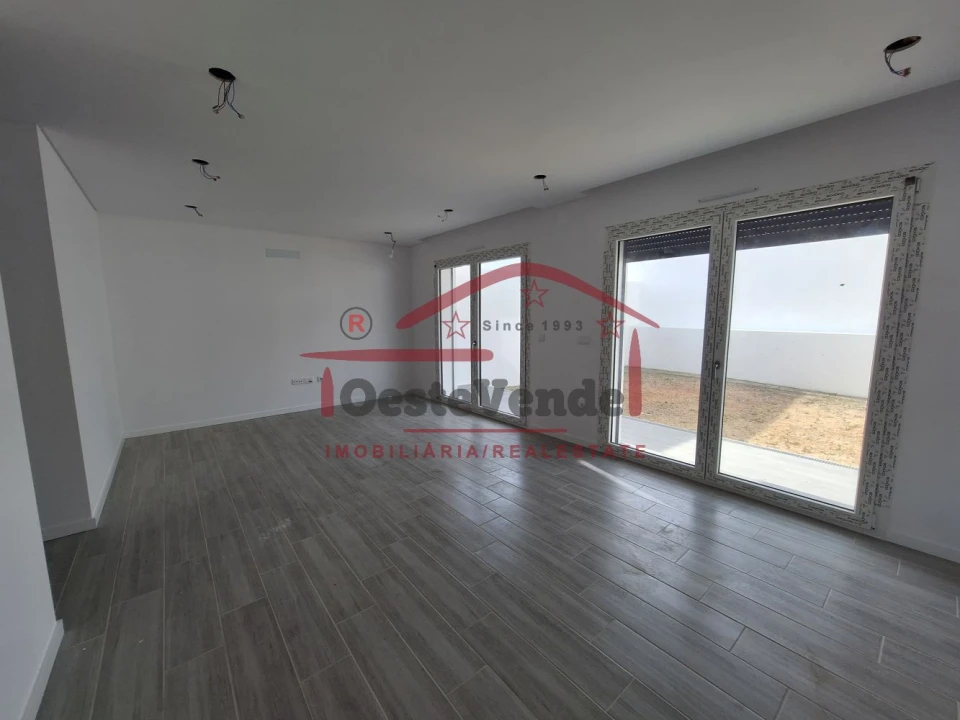 Moradia T3 para Venda em Cadaval e Pêro Moniz Foto 13