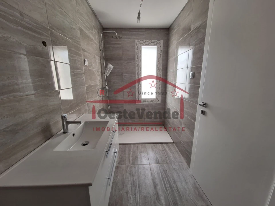 Moradia T3 para Venda em Cadaval e Pêro Moniz Foto 30