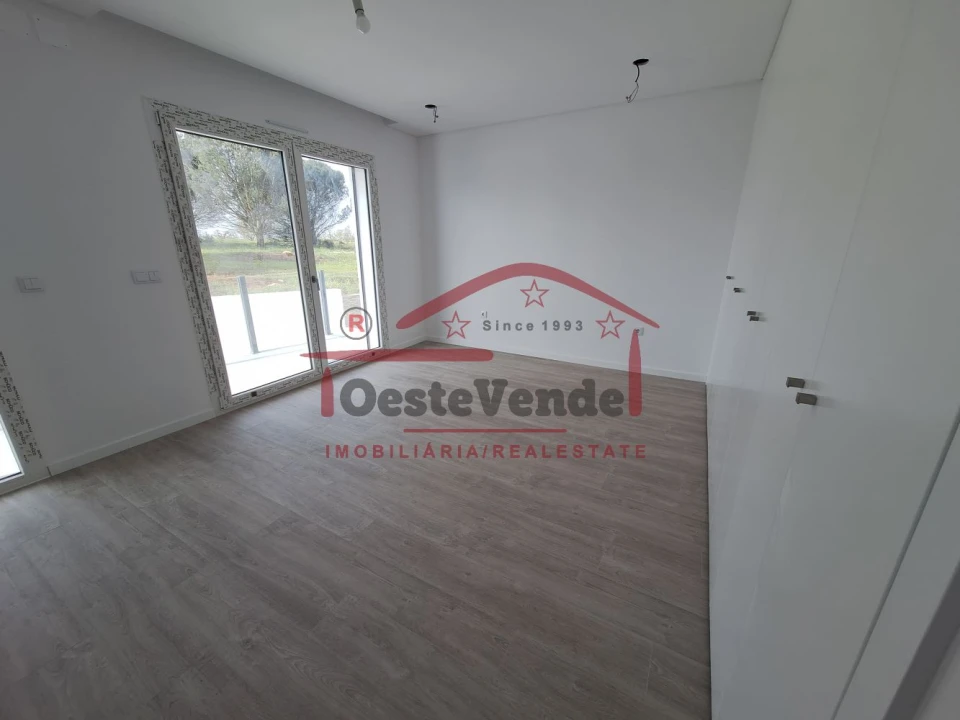 Moradia T3 para Venda em Cadaval e Pêro Moniz Foto 35