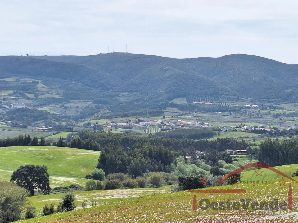 Moradia T2 para Venda em Lamas e Cercal Foto 1