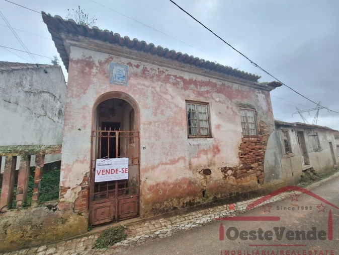 Moradia T6 para Venda em Lamas e Cercal