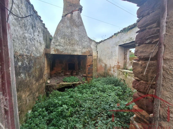 Moradia T0 para Venda em Lamas e Cercal Foto 10