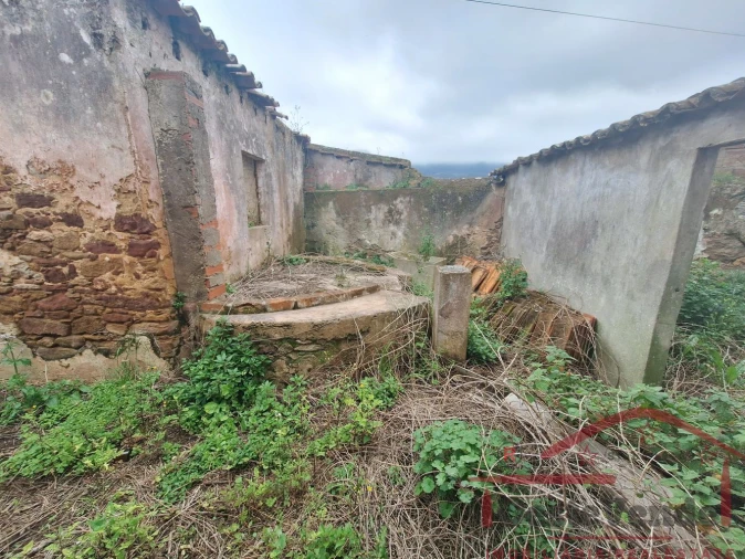 Moradia T0 para Venda em Lamas e Cercal Foto 8