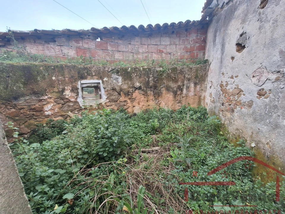 Moradia T0 para Venda em Lamas e Cercal Foto 12