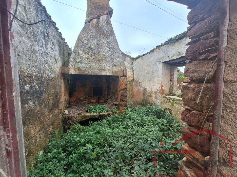 Moradia T0 para Venda em Lamas e Cercal Foto 10