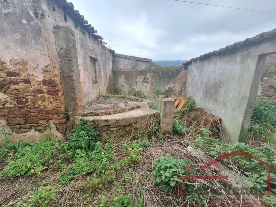 Moradia T0 para Venda em Lamas e Cercal Foto 8