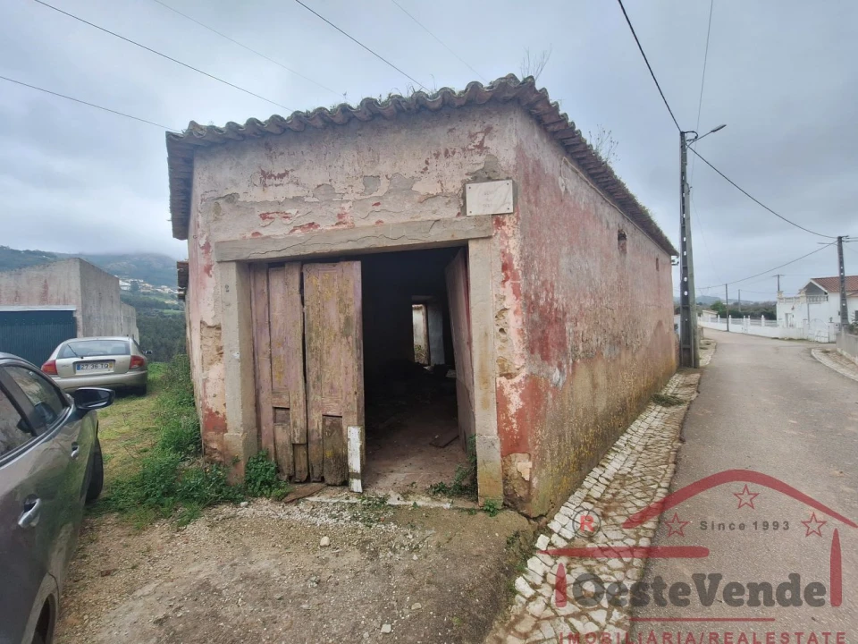 Moradia T0 para Venda em Lamas e Cercal Foto 1