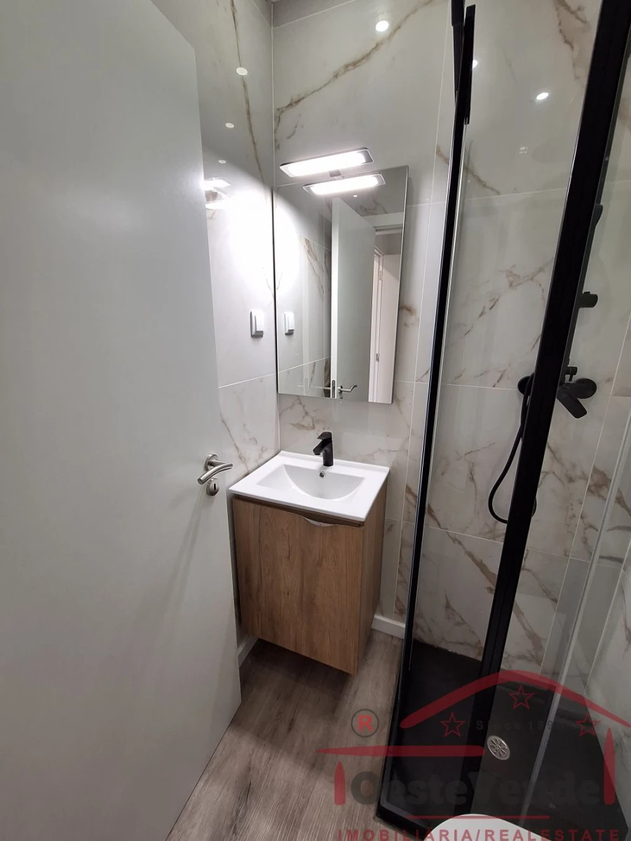 Apartamento T2 para Venda em Bombarral e Vale Covo Foto 11