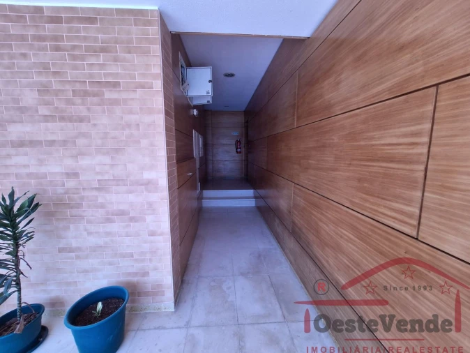 Apartamento T2 para Venda em Bombarral e Vale Covo Foto 32