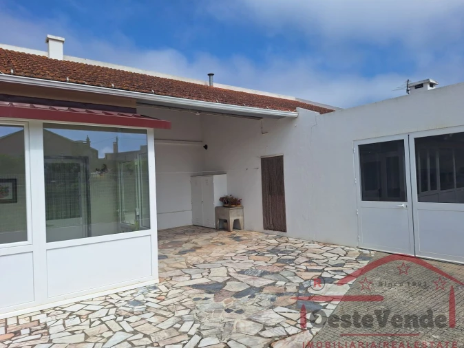 Moradia T2 para Venda em Lamas e Cercal Foto 10