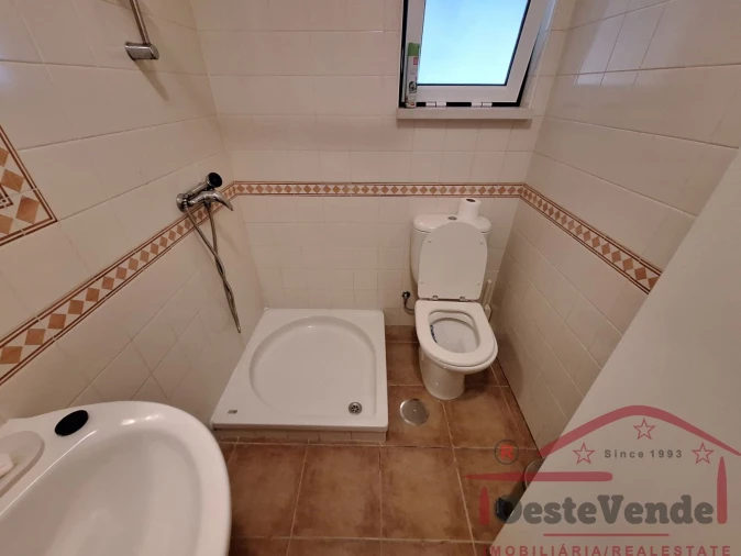 Moradia T2 para Venda em Peral Foto 36