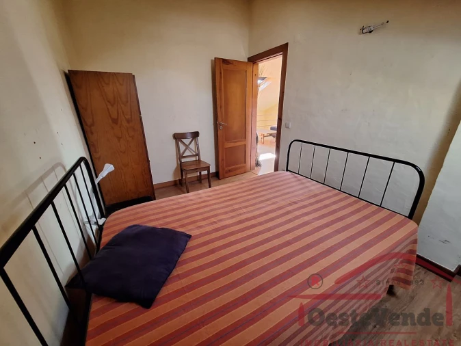 Moradia T2 para Venda em Peral Foto 47